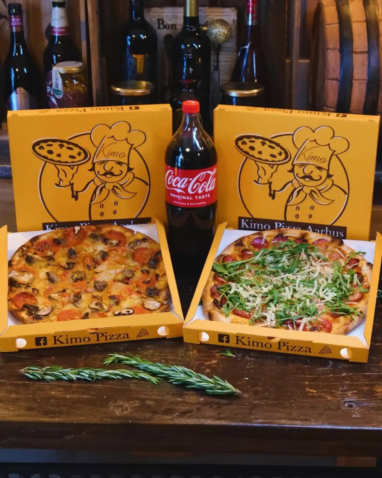 Takeaway-pizza i Kimo Pizza-æsker i Aarhus